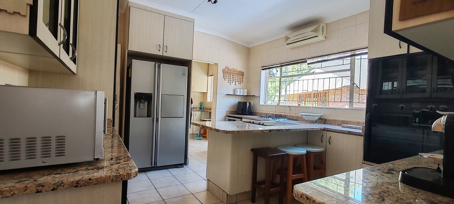 5 Bedroom Property for Sale in Parys Free State